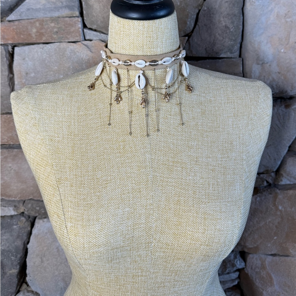 New🌟Free People- All Summer Long Shell Choker Necklace